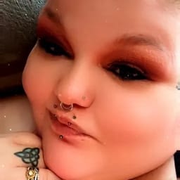Twizted_Poly_Queen