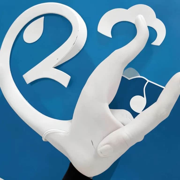 Ndegwedete muno Njerii.