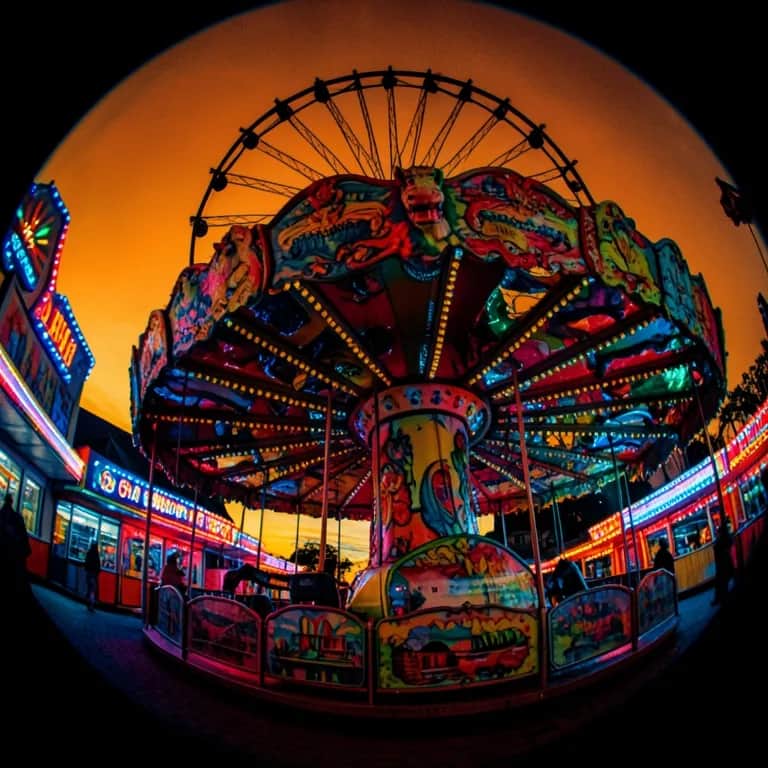 Twisted Circus (Espejo Roto)
