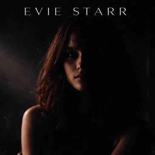 EVIE STARR