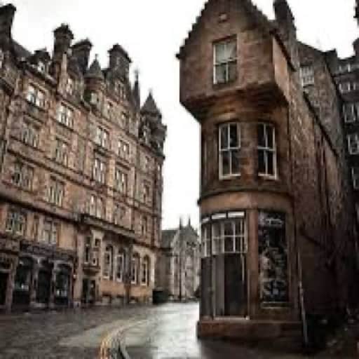 Edinburgh deluxe ( the city of art)