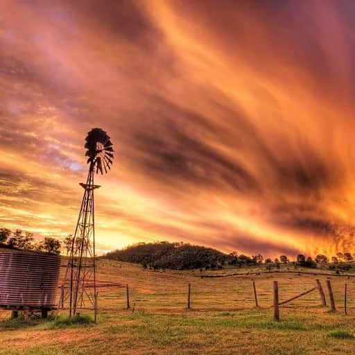 I’m A Little Bit Country